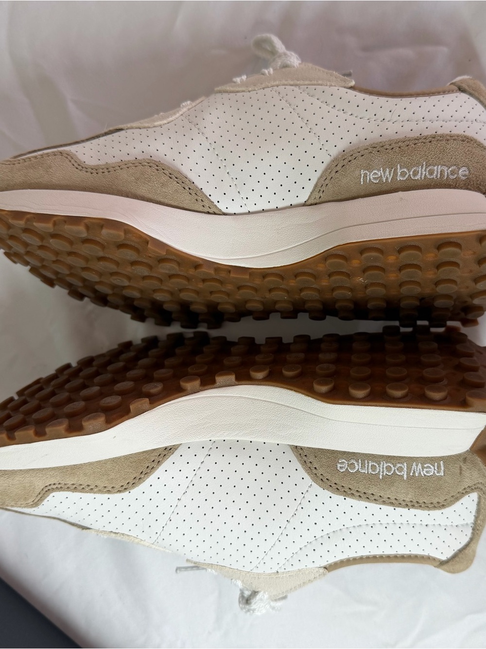 New Balance White and Tan New Balance 327 'Incense Sea Salt' (MS327PS) size 8 W - Picture 4 of 13